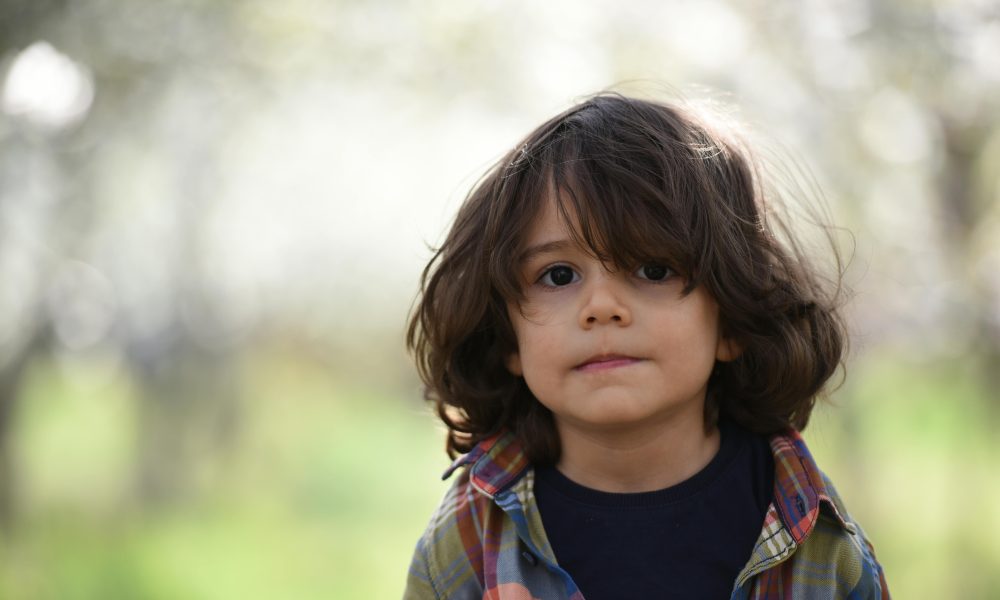 Benjamin Netanyahou menace de violentes représailles Théo, 7 ans, après qu’il a déclaré que « la guerre c’est pas bien »