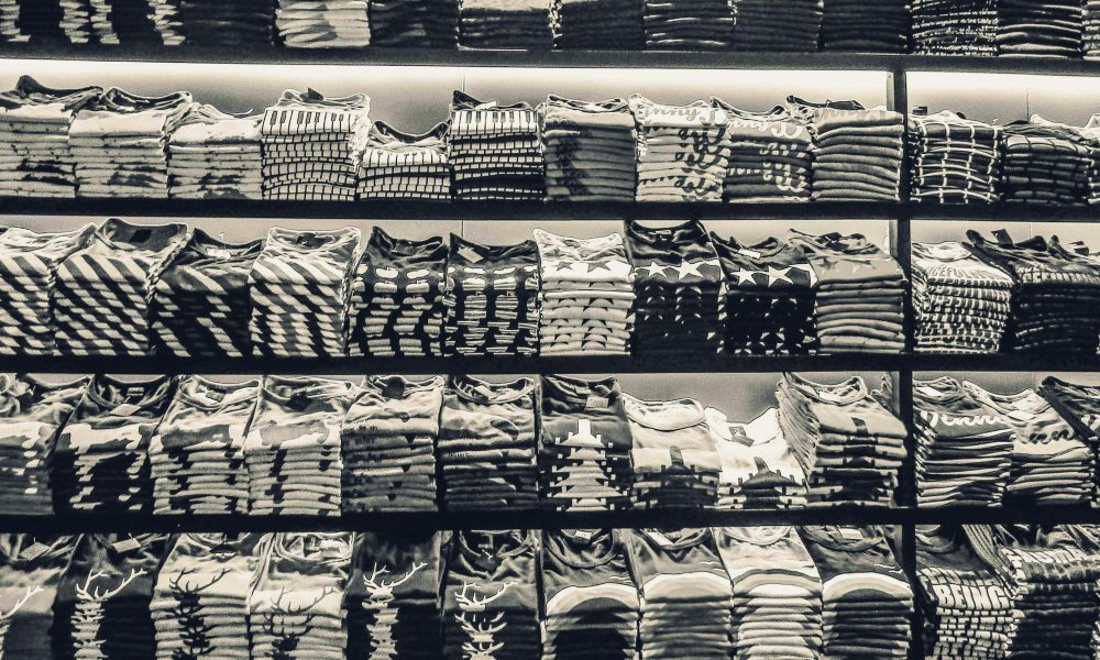 Shein assure que les vêtements vendus en boutique sont aussi médiocres que sur le site