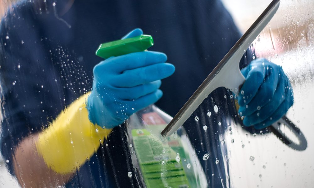 Scandale – Les Mr. Freeze goût framboise étaient bien remplis de produit pour vitres