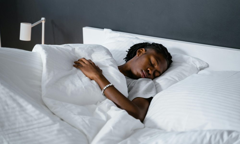 98% des jeunes pères de famille souffrent de surdité nocturne