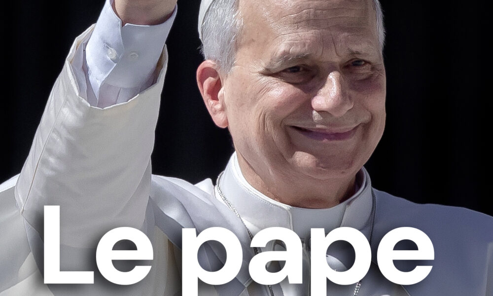 Gorafi Magazine : Le pape en pièces détachées : #1 – Son chapeau