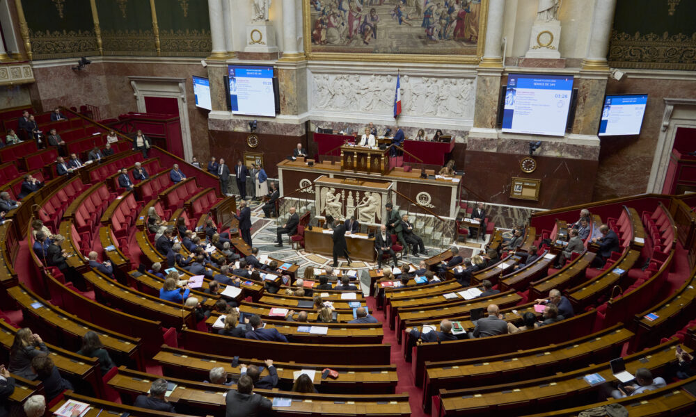 Des députés condamnés pour détournement de fonds publics dénoncent les pillages du 17 octobre